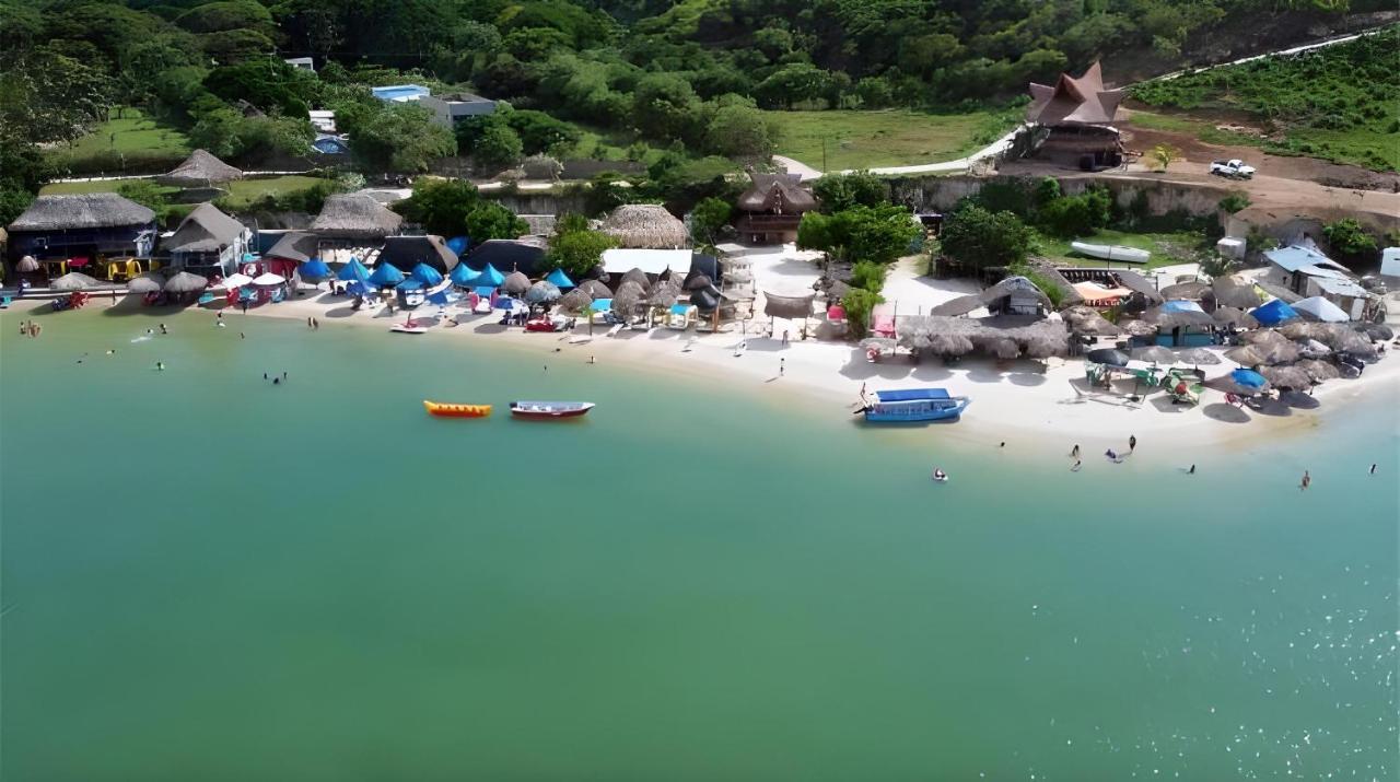 Amalife Beach Club & Hotel Tierra Bomba Luaran gambar