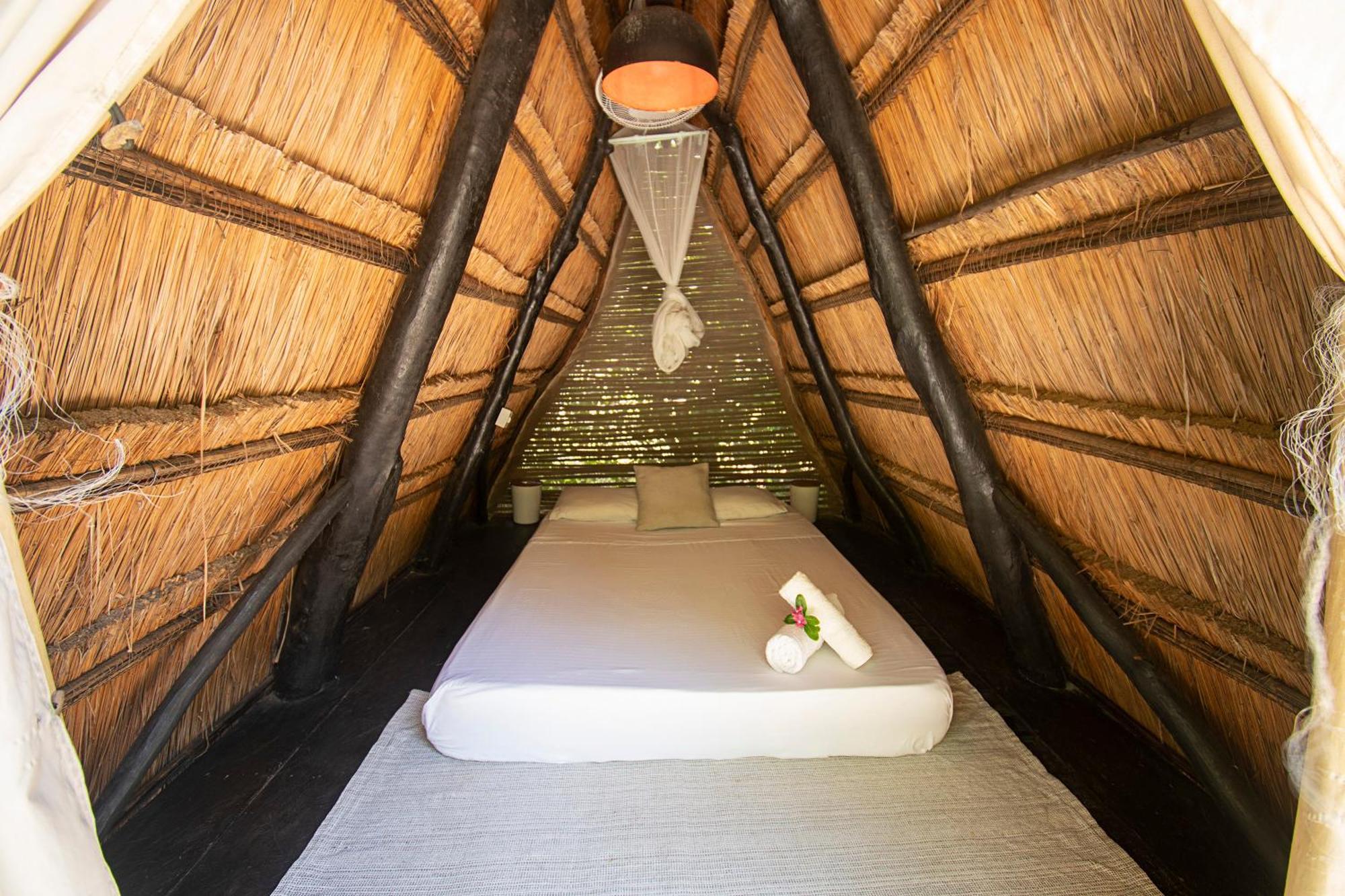 Amalife Beach Club & Hotel Tierra Bomba Luaran gambar
