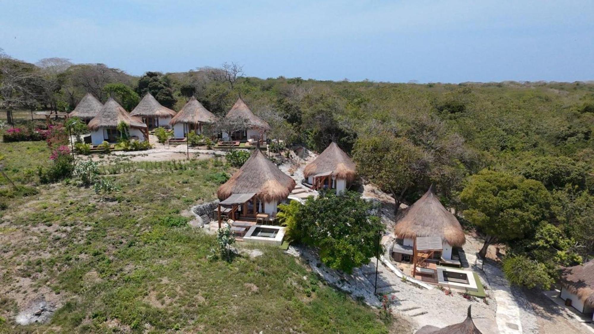 Amalife Beach Club & Hotel Tierra Bomba Luaran gambar