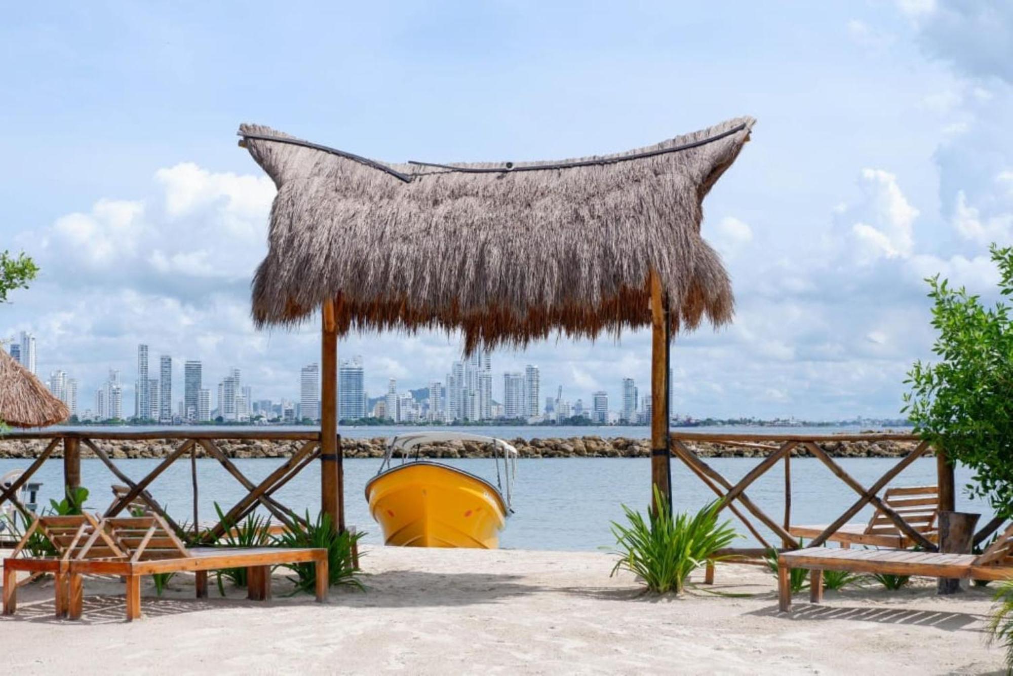 Amalife Beach Club & Hotel Tierra Bomba Luaran gambar