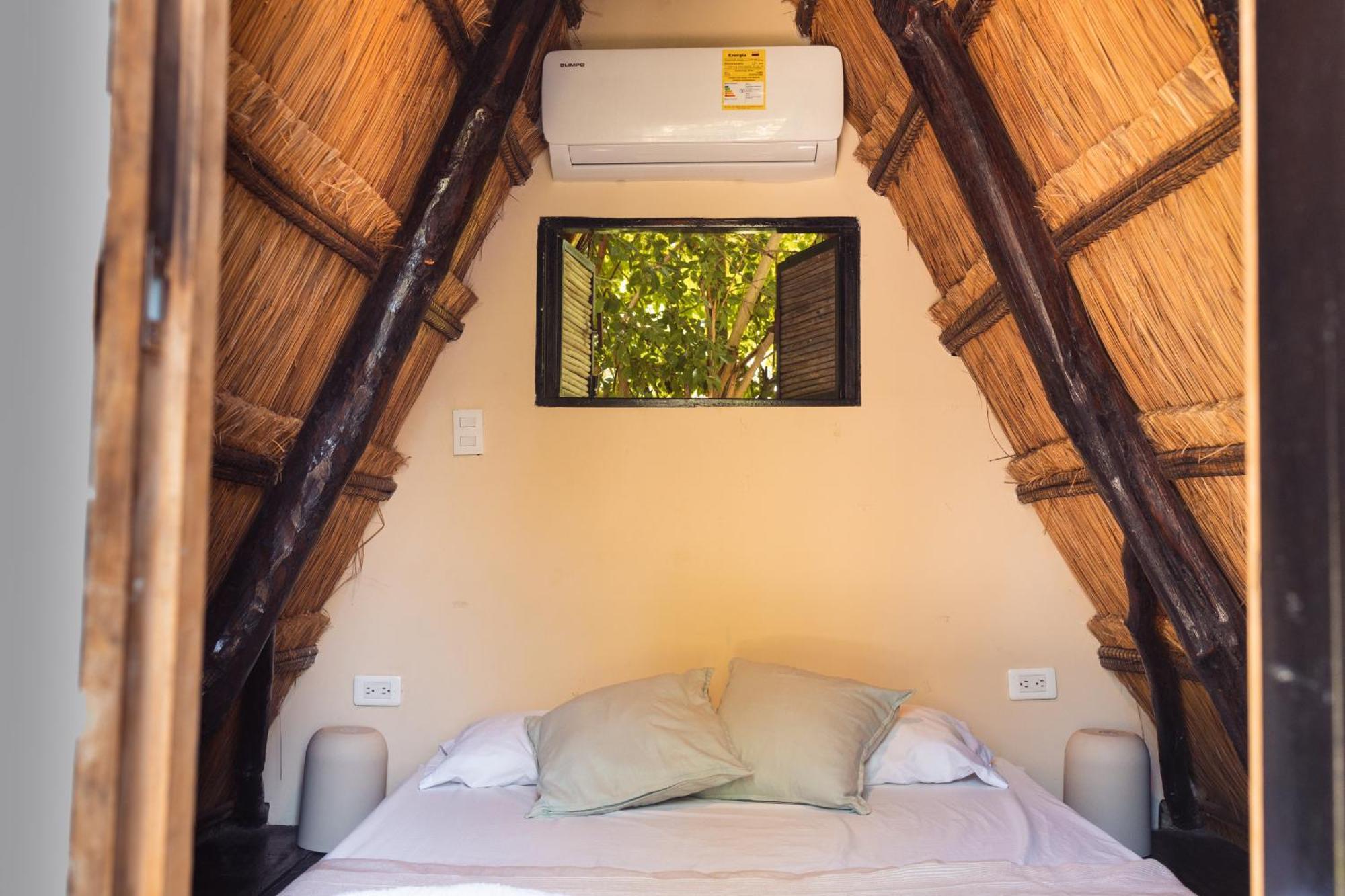 Amalife Beach Club & Hotel Tierra Bomba Luaran gambar